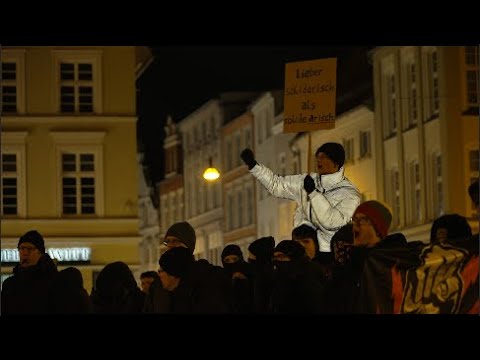 REMIGRATION – Antinazidemo gegen Montagsdemo mit AfD-Mitglied Leif-Erik Holm!