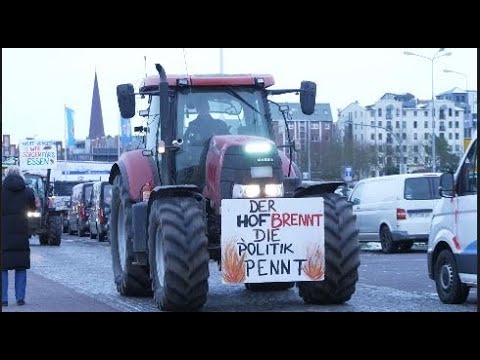 Chaos überall  – Bauernproteste und Autokorsos gegen Sparpläne der Bundesregierung