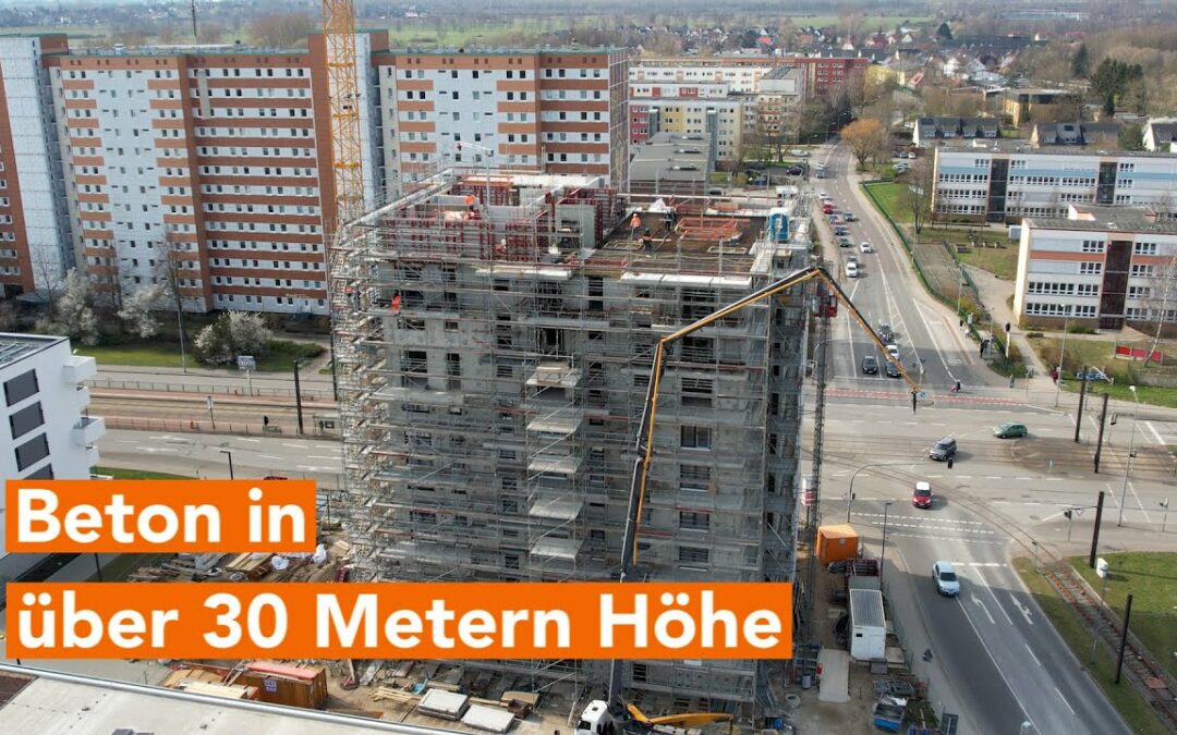 Beton in über 30 Metern Höhe – Endspurt für erstes Hochhaus in Rostock seit der Wende